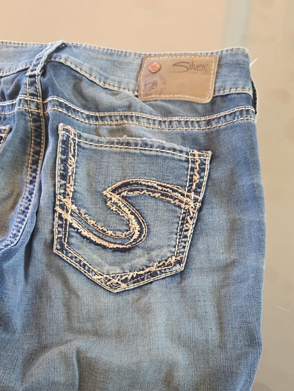 Silver Jeans Light Blue Skinny Jeans with Embroidered Back Pocket